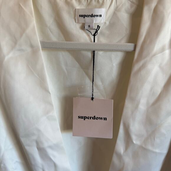 Superdown Tammie Satin Deep V Bodysuit Ivory White Size Small NWT - Picture 2 of 8